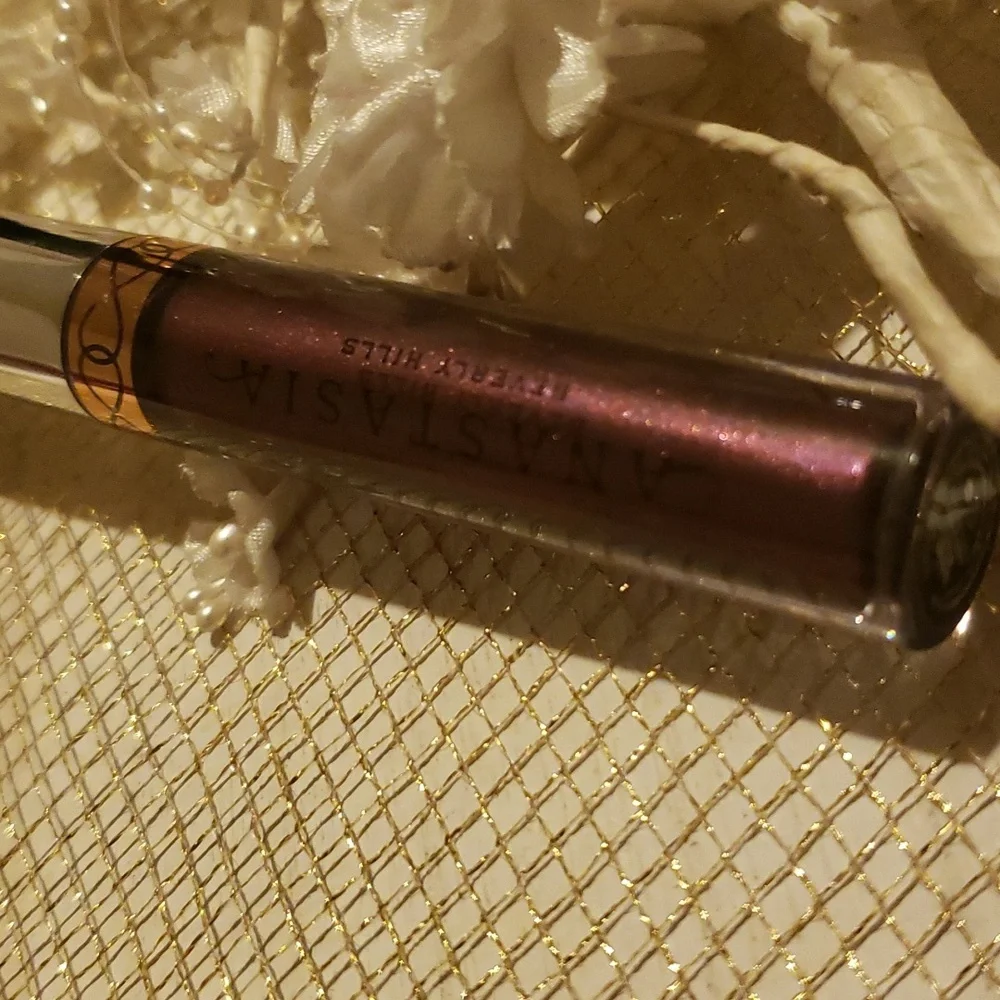 🧚‍♀️CHROME VIOLET ABH DISCONTINUED Liquid Lipstick NWObox